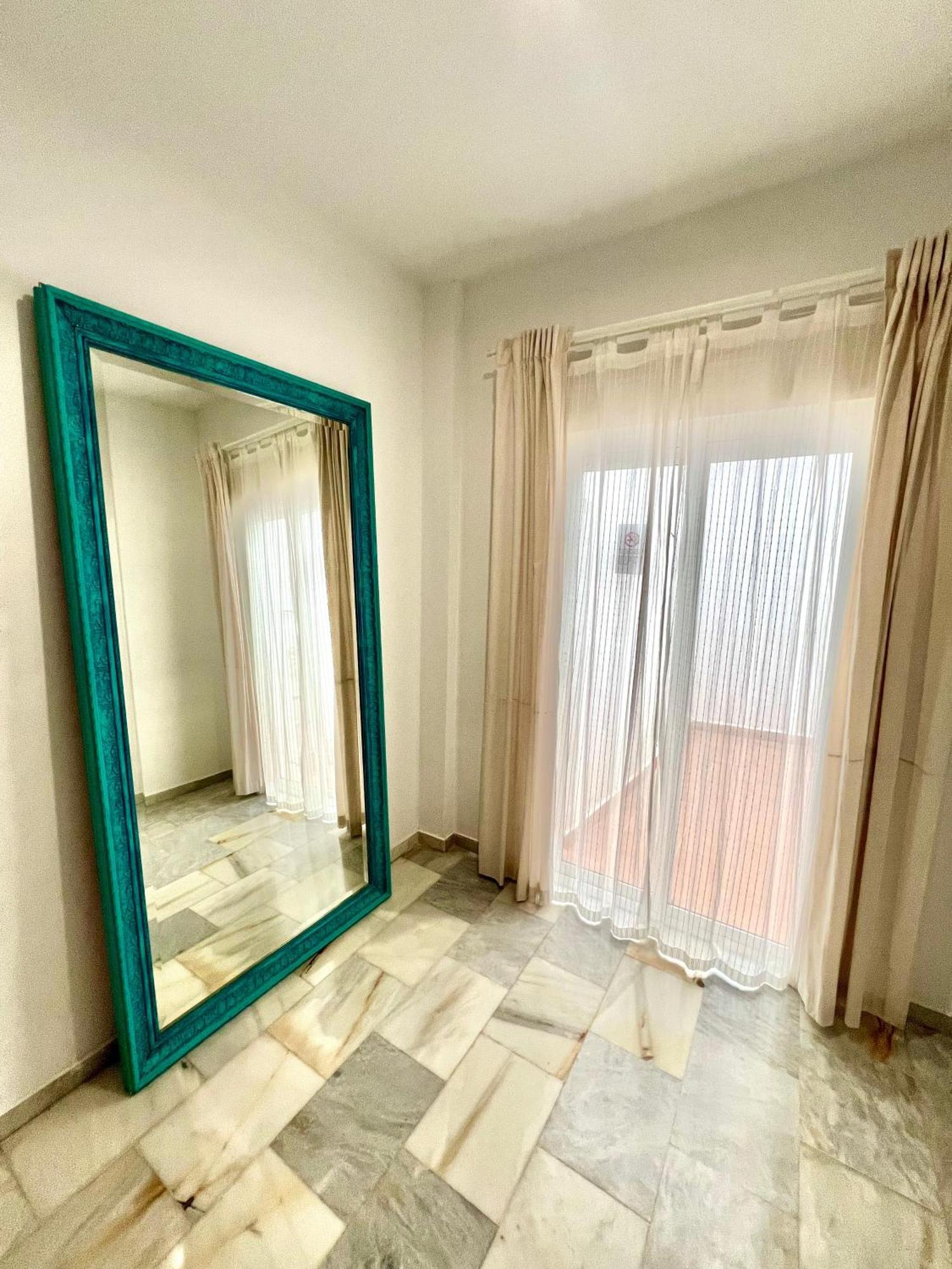 Amazing Apartment City Center - Optional Parking Málaga Exteriör bild